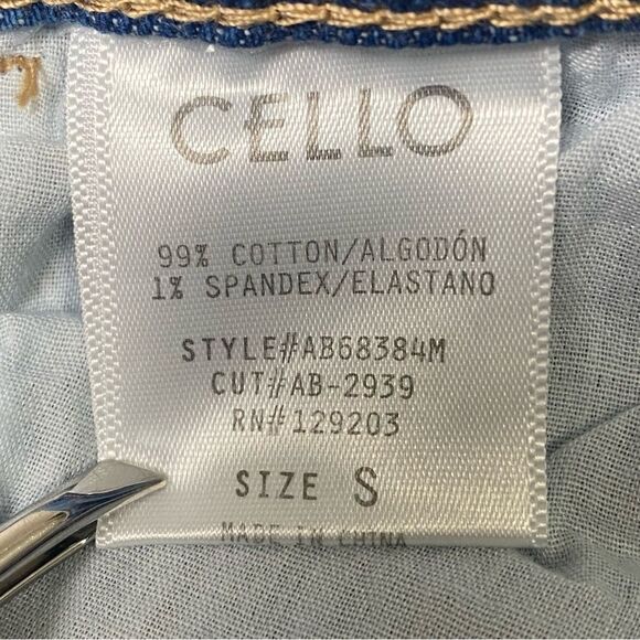 NWT CELLO Deconstructed Denim Cut Off Shorts Women's Size Small - Picture 13 of 16